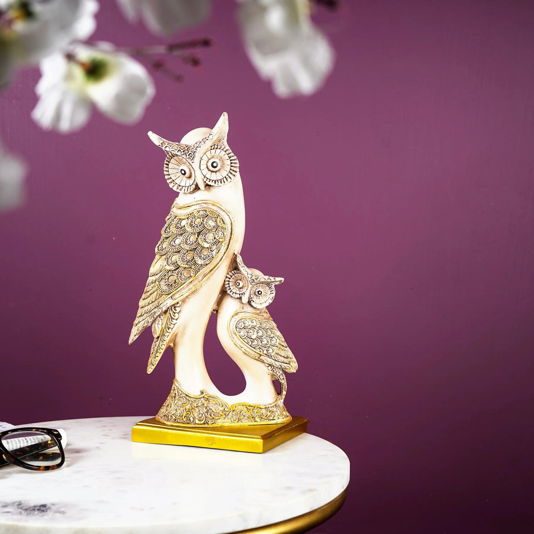 Artistic Gold Winged Bright Owls