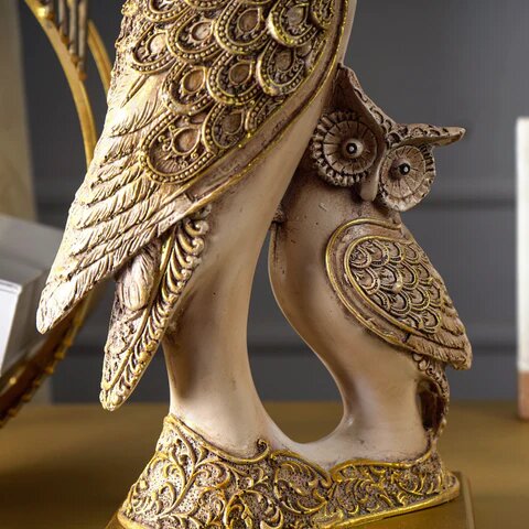 Artistic Gold Winged Bright Owls