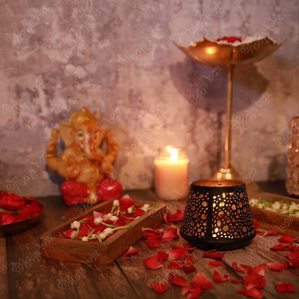 Black Metal Classic Candle Light Holder