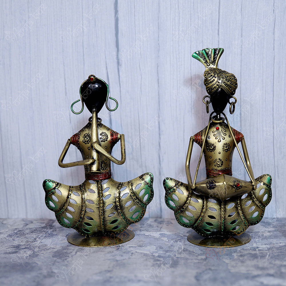 Clarinet Lady and Dholak Man Artist Statue