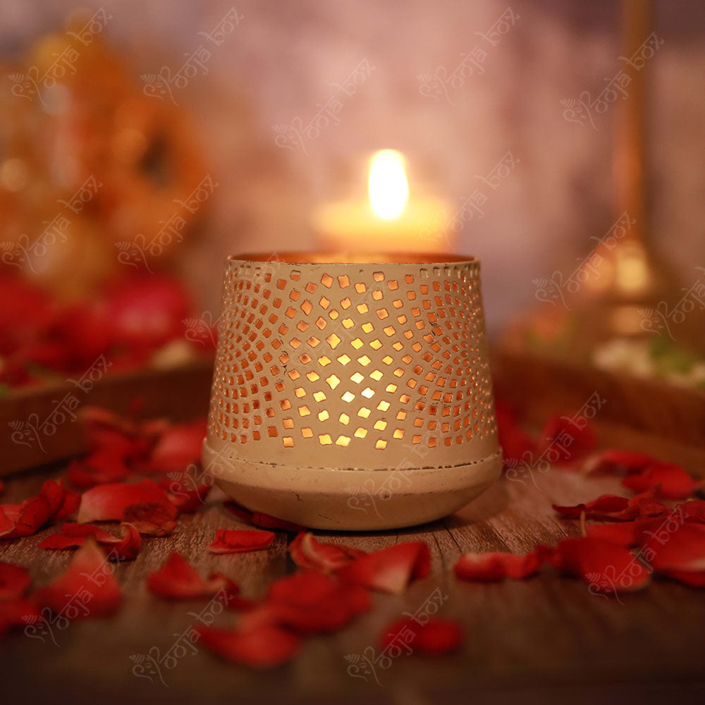 Creative White Candle Light Holder