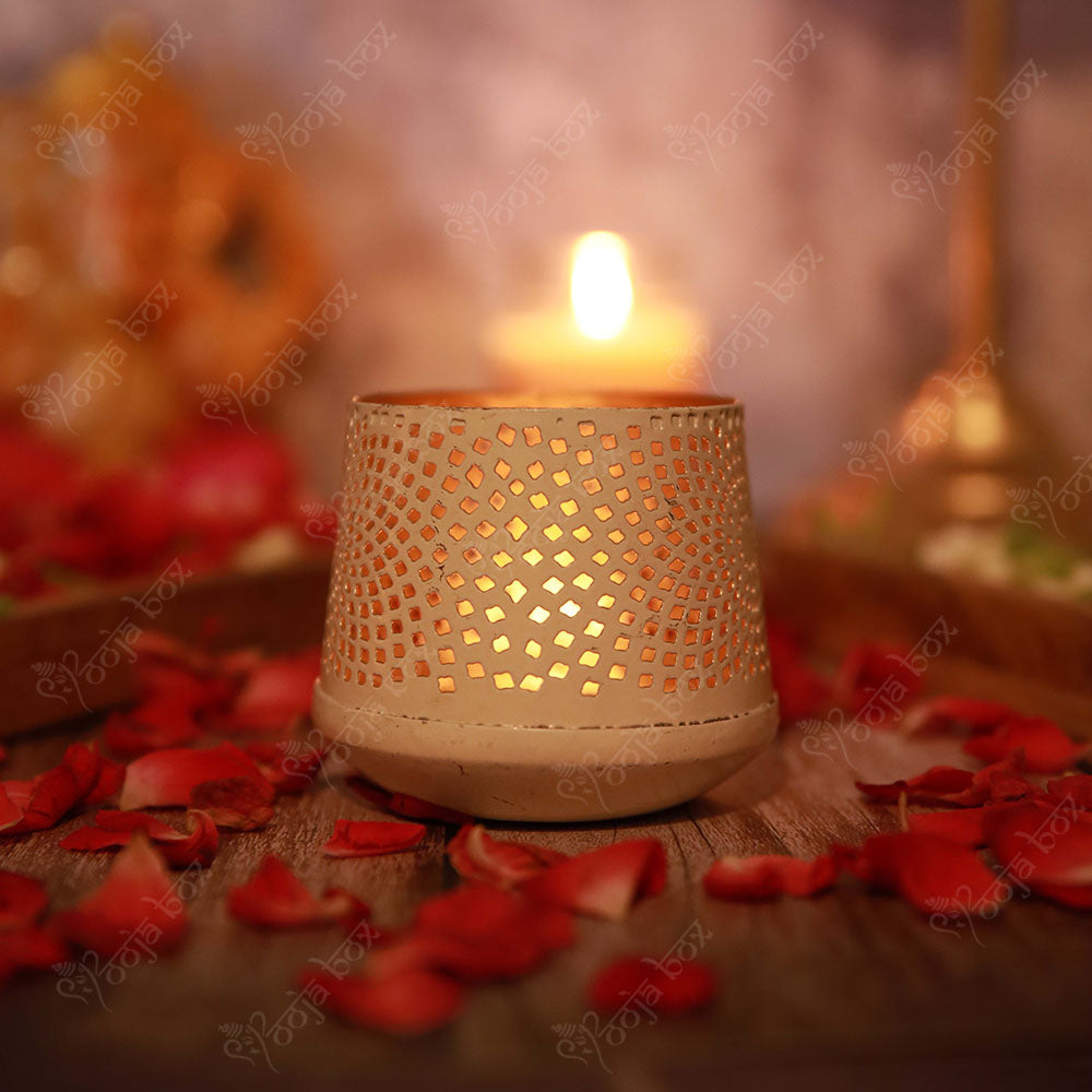 Creative White Candle Light Holder
