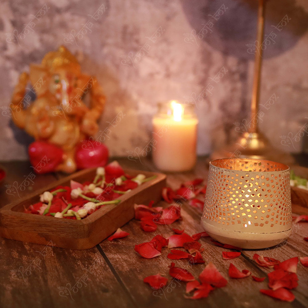 Creative White Candle Light Holder