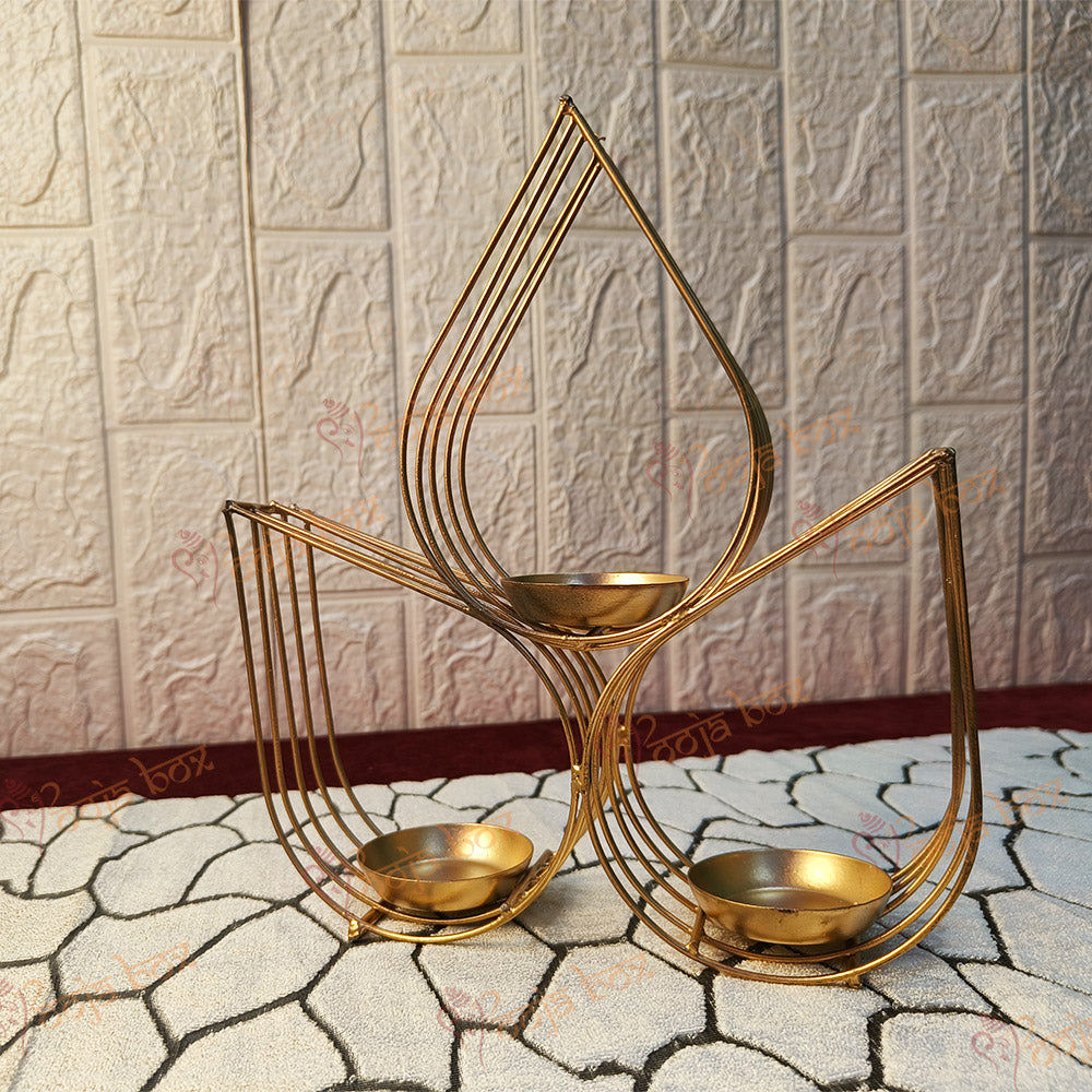 Leaf shape 3 diyas holder